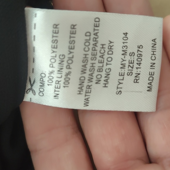 Verty black and gold sequin cocktail dress - Picture 9 of 9